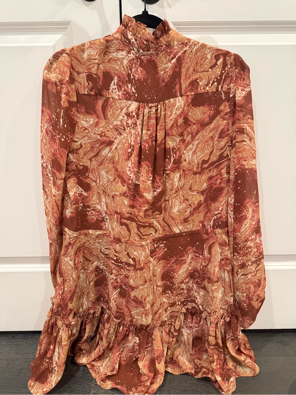 Rust Marble Print Ruffled Dress - Picture 5 of 6